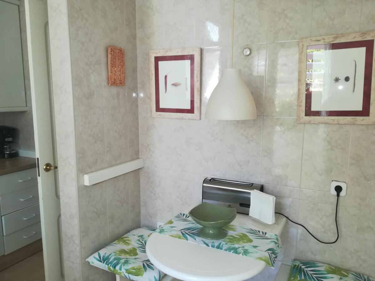 Apartamento La Carihuela - Urb. Eurosol Daire Torremolinos Dış mekan fotoğraf