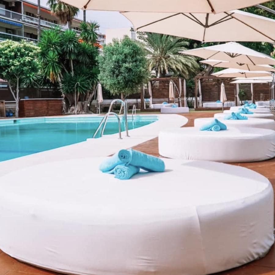 Apartamento La Carihuela - Urb. Eurosol Daire Torremolinos Dış mekan fotoğraf