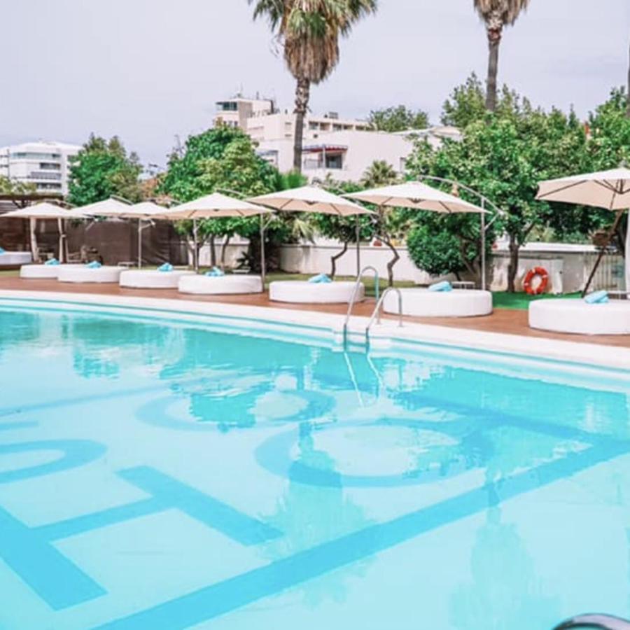 Apartamento La Carihuela - Urb. Eurosol Daire Torremolinos Dış mekan fotoğraf