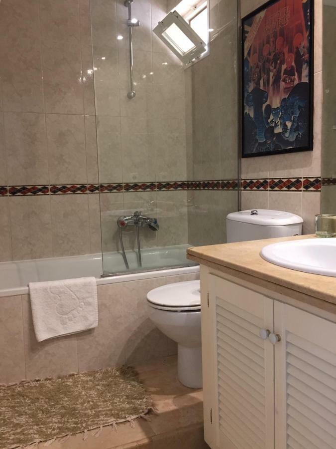 Apartamento La Carihuela - Urb. Eurosol Daire Torremolinos Dış mekan fotoğraf